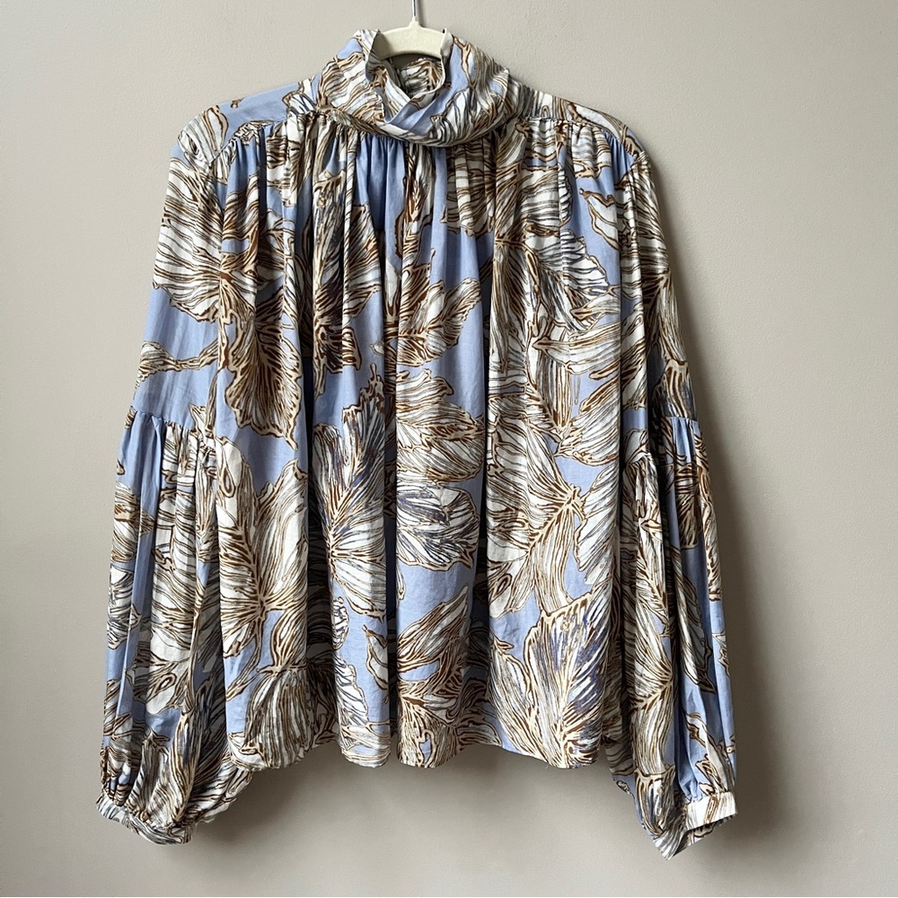 Banana Republic Blue and Cream Floral Silk High-Neck Natali Blouse XL